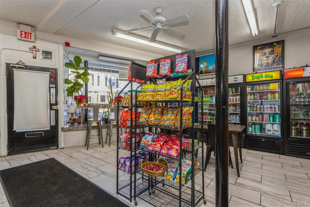626 N Barry Avenue, Mamaroneck, NY 10543 — photo 5