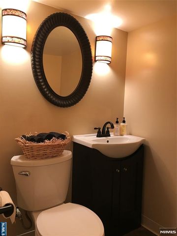 21-23 Union Place FL 2, Ridgefield Park, NJ 07660