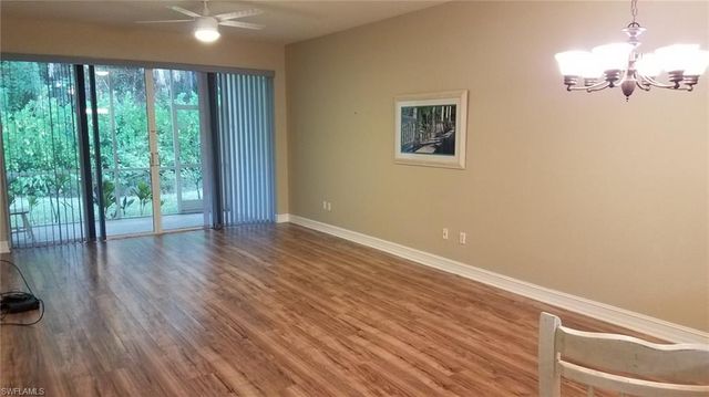 670 Luisa LN 807-1, Naples, FL 34104