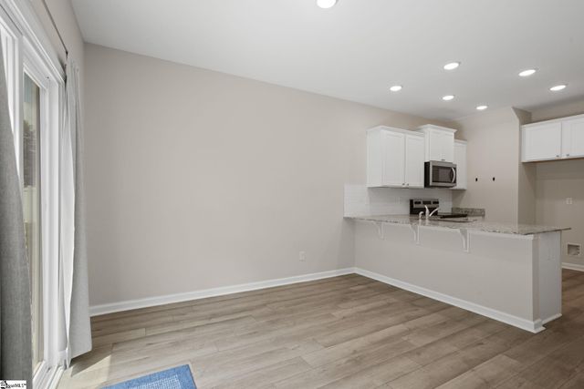 124 Brown Circle, Easley, SC 29642