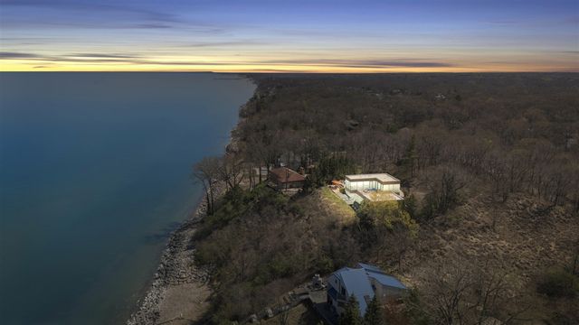 50005 High Point Lane, New Buffalo, MI 49117