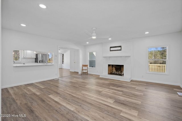 136 Kemberly Court, Jacksonville, NC 28540