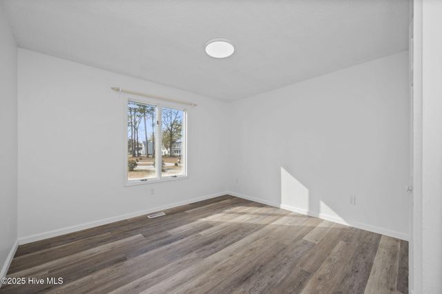 136 Kemberly Court, Jacksonville, NC 28540