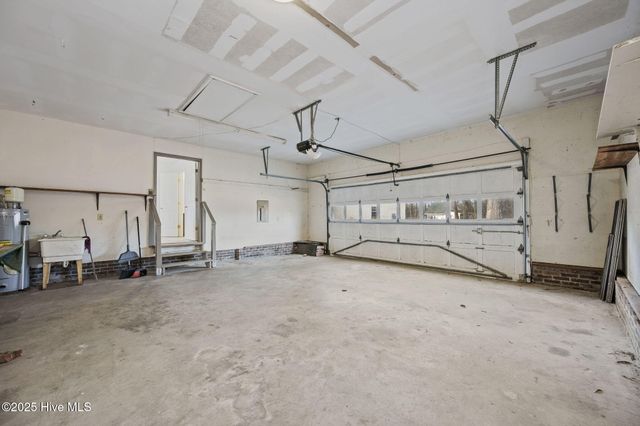 136 Kemberly Court, Jacksonville, NC 28540