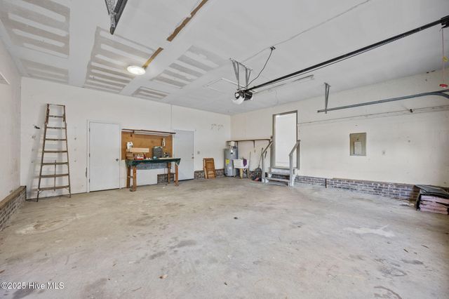 136 Kemberly Court, Jacksonville, NC 28540