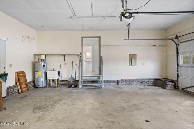 136 Kemberly Court, Jacksonville, NC 28540