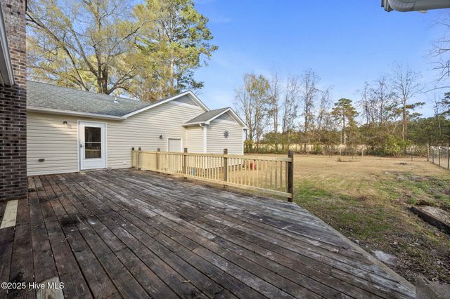 136 Kemberly Court, Jacksonville, NC 28540