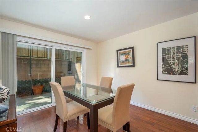 18319 Collins Street 19, Tarzana, CA 91356