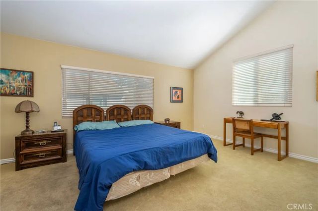 18319 Collins Street 19, Tarzana, CA 91356