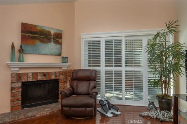 18319 Collins Street 19, Tarzana, CA 91356