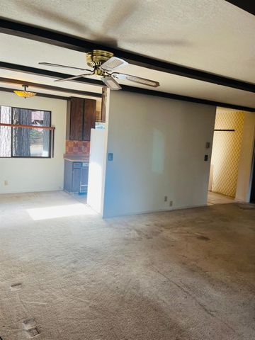 4341 Park Woods Dr, Pollock Pines, CA 95726