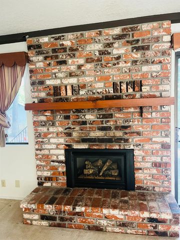 4341 Park Woods Dr, Pollock Pines, CA 95726