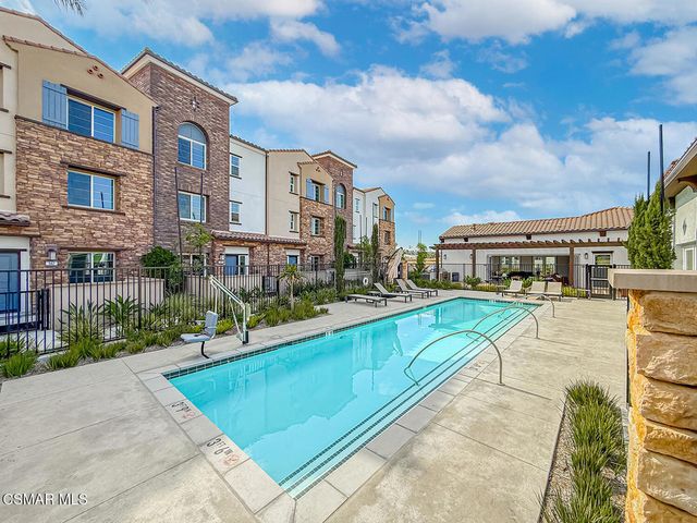 2860 Via Descanso, Camarillo, CA 93012