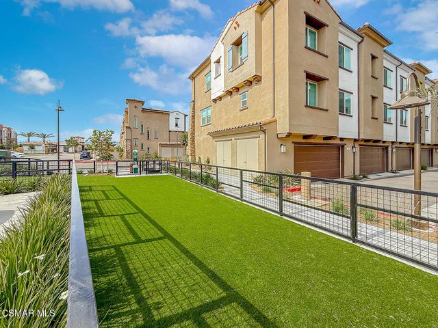 2860 Via Descanso, Camarillo, CA 93012