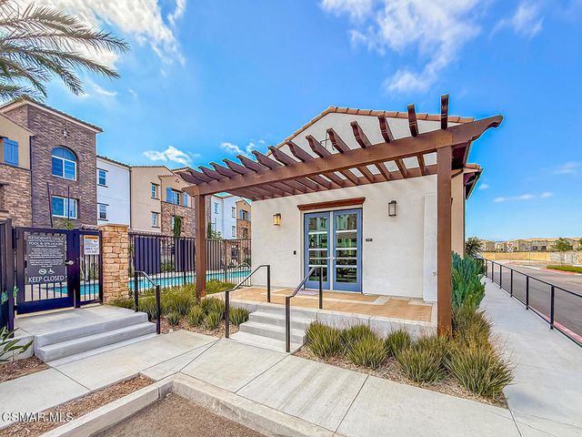 2860 Via Descanso, Camarillo, CA 93012