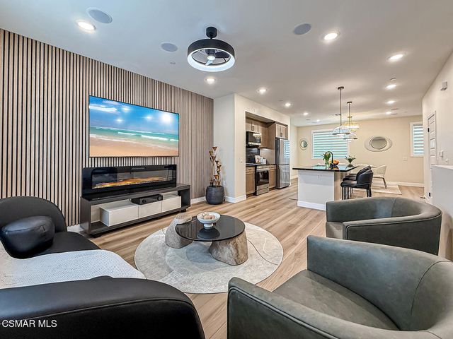 2860 Via Descanso, Camarillo, CA 93012