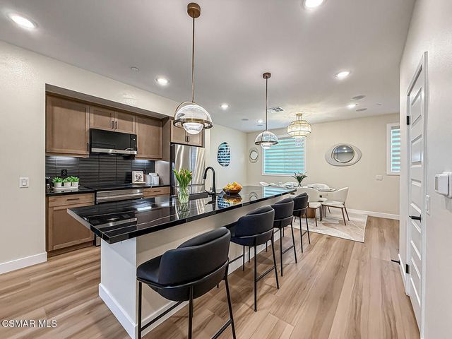 2860 Via Descanso, Camarillo, CA 93012