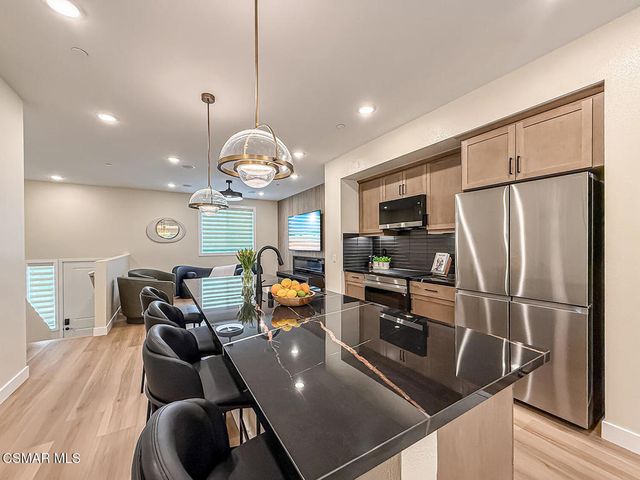 2860 Via Descanso, Camarillo, CA 93012
