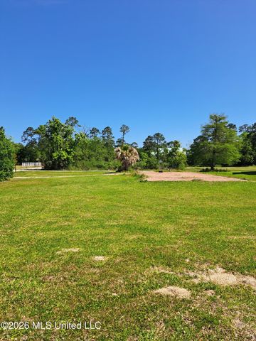 1 Poindexter Drive, Pass Christian, MS 39571