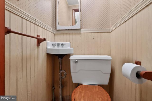 311 W WALNUT ST, Perkasie, PA 18944