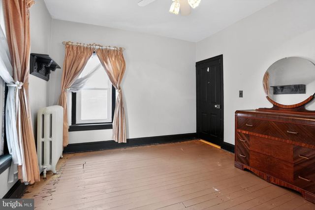 311 W WALNUT ST, Perkasie, PA 18944