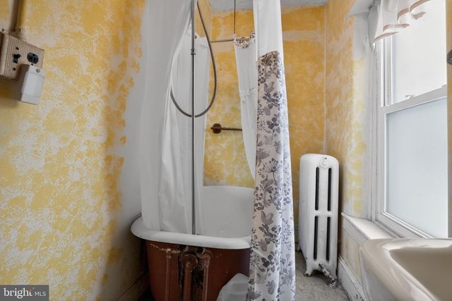 311 W WALNUT ST, Perkasie, PA 18944