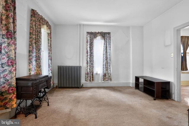 311 W WALNUT ST, Perkasie, PA 18944