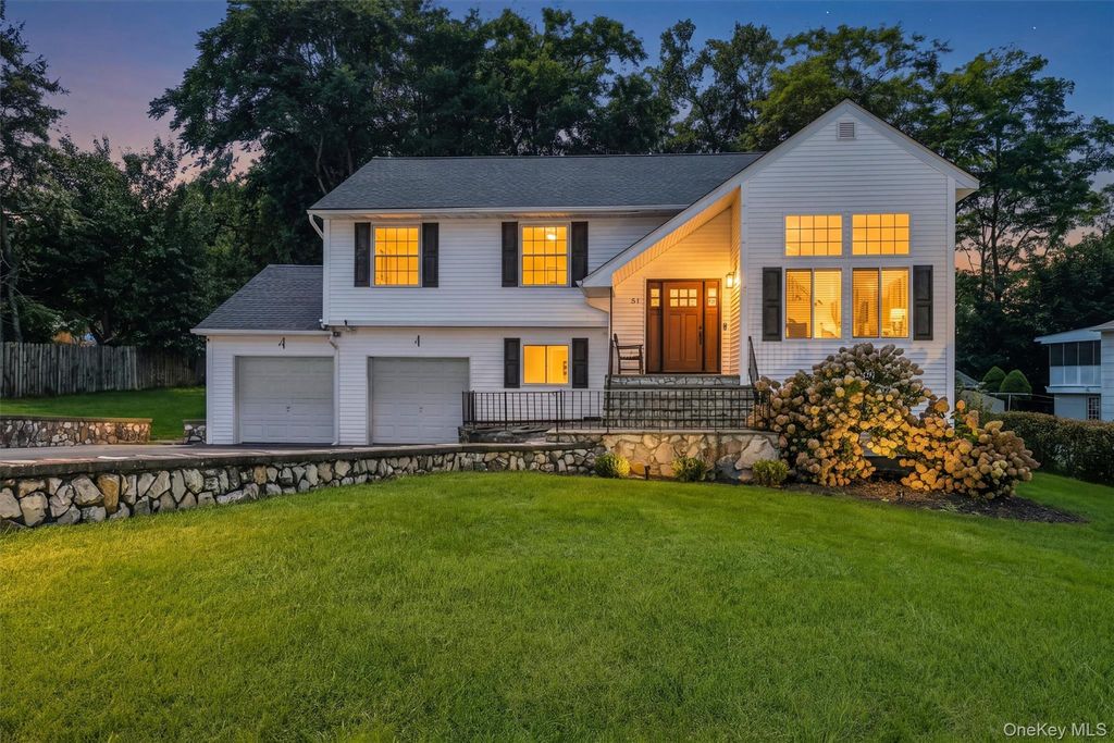51 Keats Drive, New Windsor, NY 12553 — exterior
