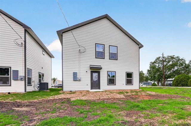 422 4th Street, Beasley, TX 77417