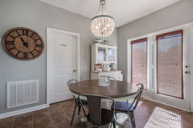 2105 Longhunter Chase Dr, Spring Hill, TN 37174