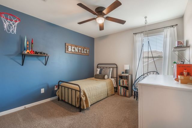 2105 Longhunter Chase Dr, Spring Hill, TN 37174