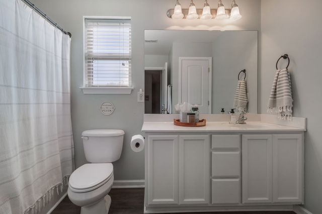 2105 Longhunter Chase Dr, Spring Hill, TN 37174