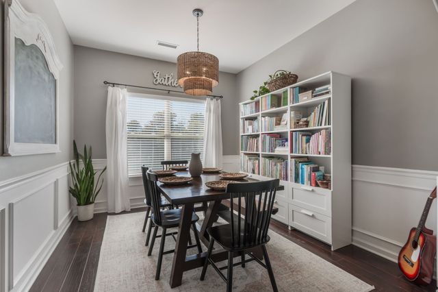 2105 Longhunter Chase Dr, Spring Hill, TN 37174