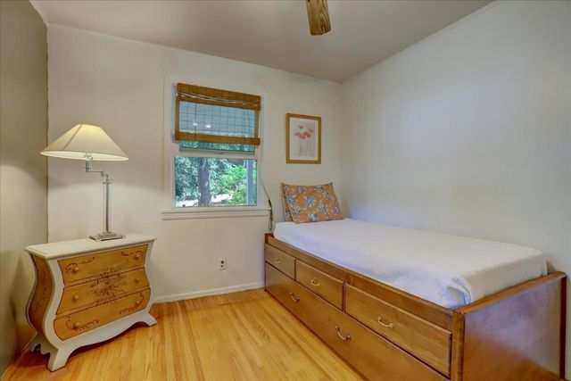 10664 oak St, Grass Valley, CA 95945