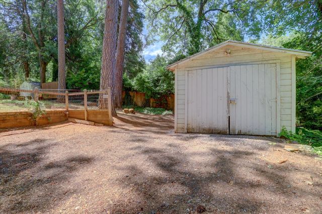 10664 oak St, Grass Valley, CA 95945