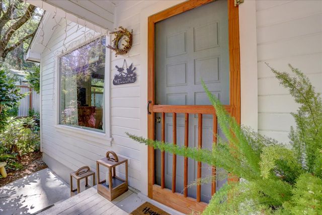 10664 oak St, Grass Valley, CA 95945