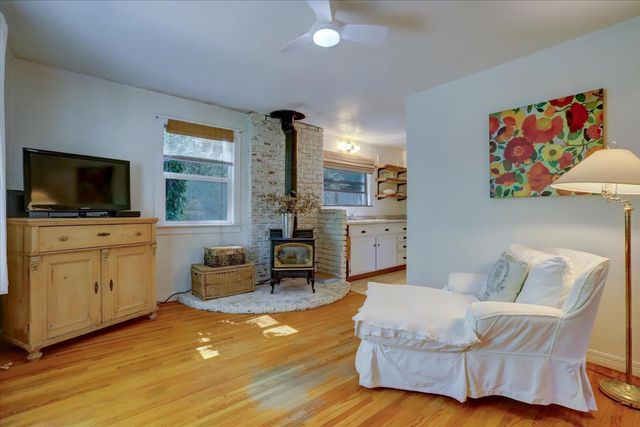 10664 oak St, Grass Valley, CA 95945