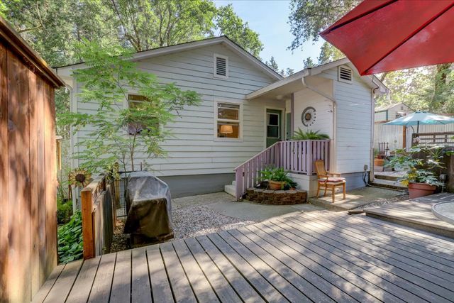 10664 oak St, Grass Valley, CA 95945