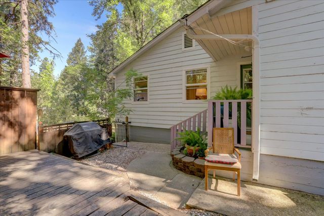 10664 oak St, Grass Valley, CA 95945