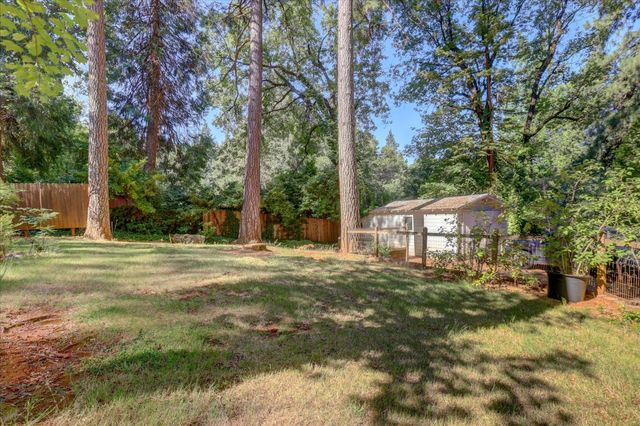 10664 oak St, Grass Valley, CA 95945