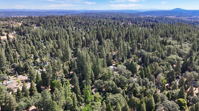10664 oak St, Grass Valley, CA 95945