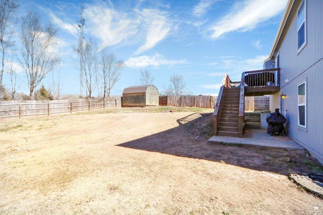 2710 Oakwood, Junction City, KS 66441