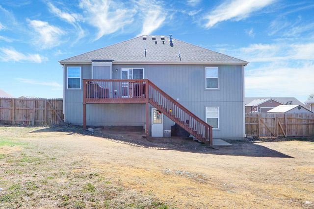 2710 Oakwood, Junction City, KS 66441
