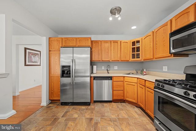20 GOLF DR, Mays Landing, NJ 08330