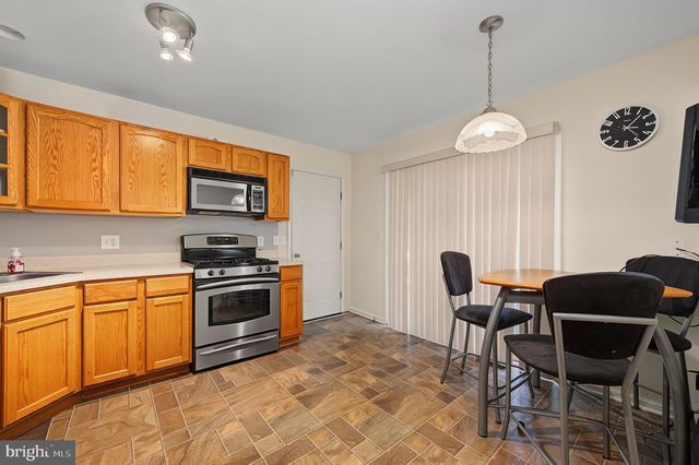 20 GOLF DR, Mays Landing, NJ 08330