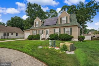 20 GOLF DR, Mays Landing, NJ 08330