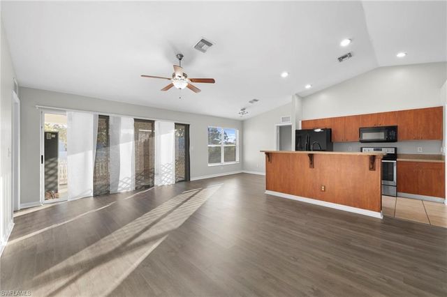 2805 66th ST W, Lehigh Acres, FL 33971