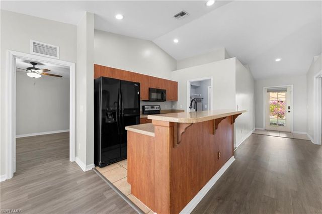 2805 66th ST W, Lehigh Acres, FL 33971