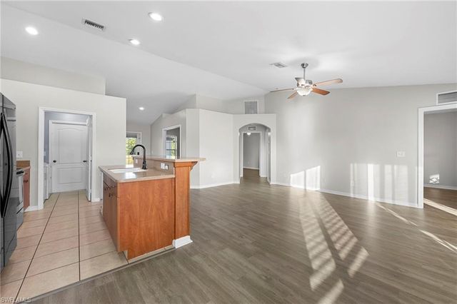 2805 66th ST W, Lehigh Acres, FL 33971