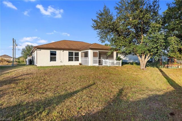 2805 66th ST W, Lehigh Acres, FL 33971